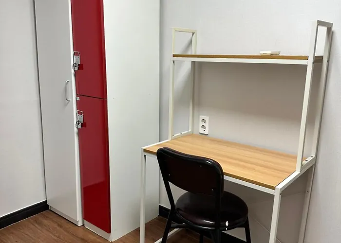 Kimchee Downtown Hostel *