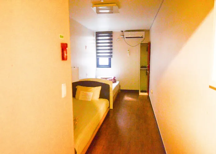 Hostel Kimchee Downtown *