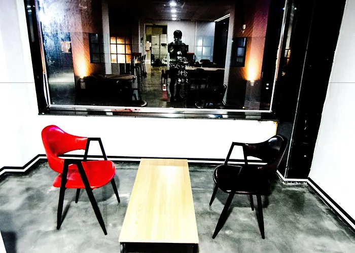 Kimchee Downtown Hostel *