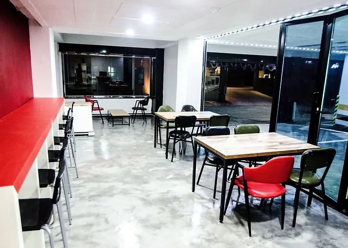 Kimchee Downtown Hostel